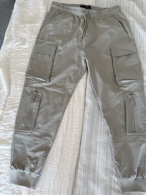 Renuar Men's Cargo Joggers in Light Gray